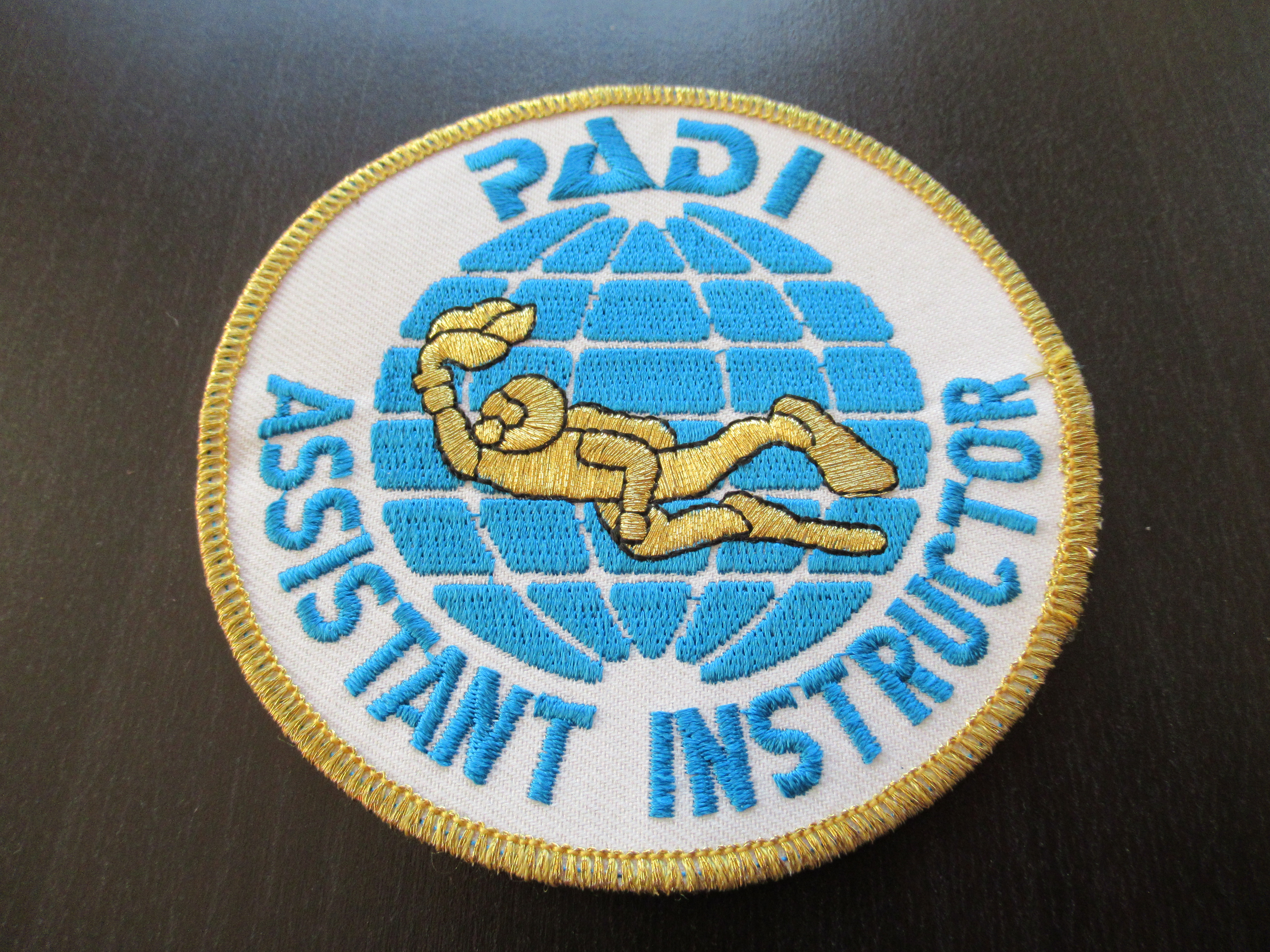 PADI Assistant Instructor Embleem (rond)