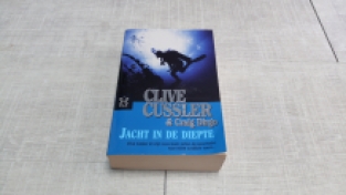 Clive Cussler - Jacht in de Diepte (Uitgave 01)